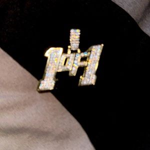 18k Gold Plated 1 of 1 Pendant GLD w 8mm 18in Miami Cuban chain